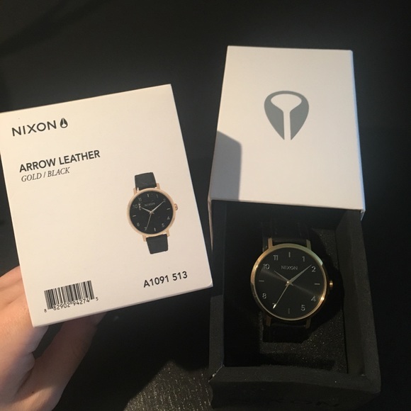 NWT NIXON Arrow Leather Black/Gold